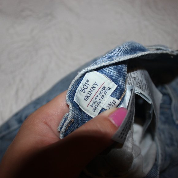Levi's Distressed 501 Skinny Jeans Sz 24 - Picture 5 of 9